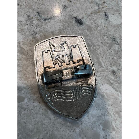 Vintage 1960-1963 Volkswagen Wolfsburg Castle Hood Crest Emblem Badge JL - Picture 6 of 6
